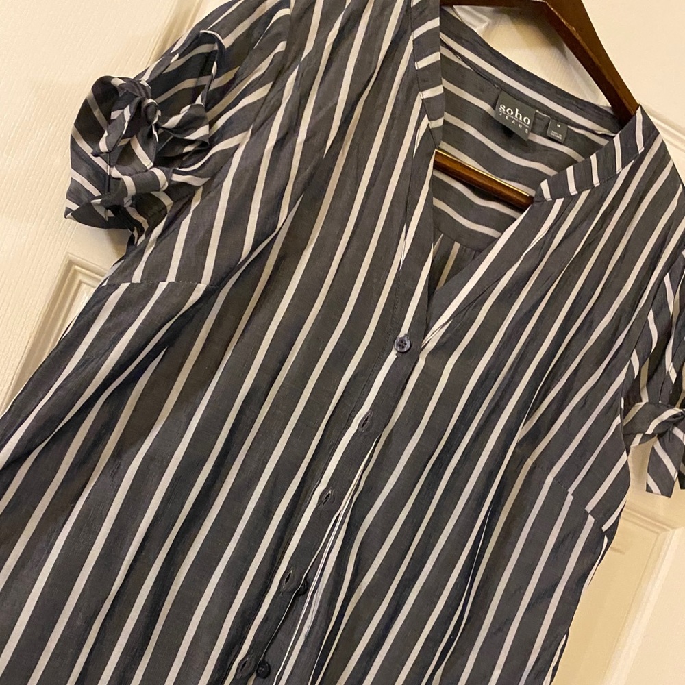 Women’s blouse